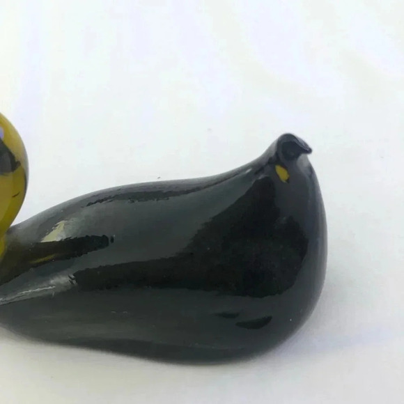 Vintage Avocado Green Glass Swan Figurine - Picture 3 of 7